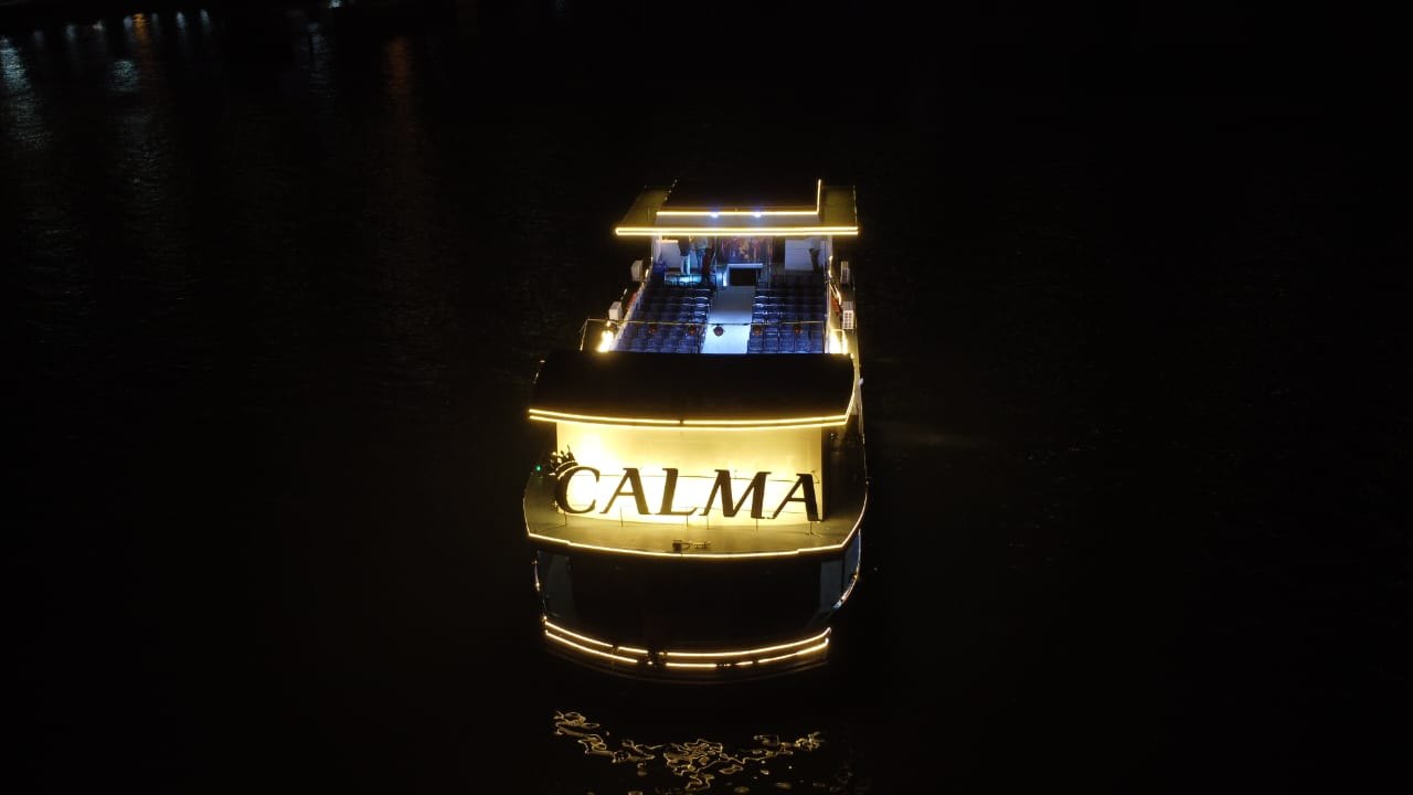 Stage & Lighting — Calma Cruise